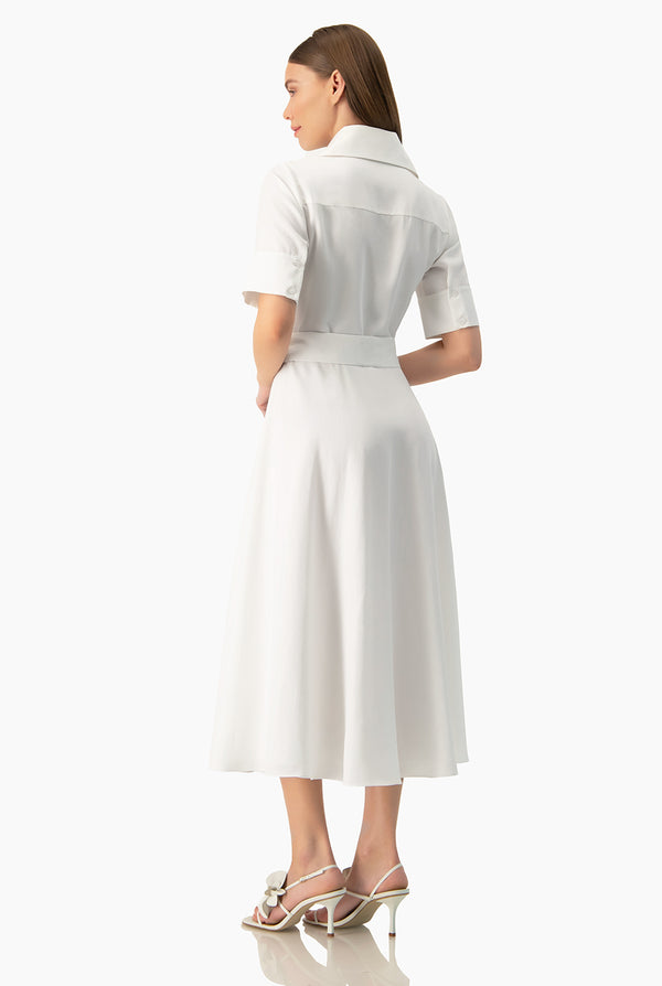 Vestido blanco manga corta y cinta