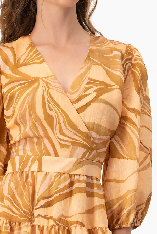 Vestido corto de manga abullonada