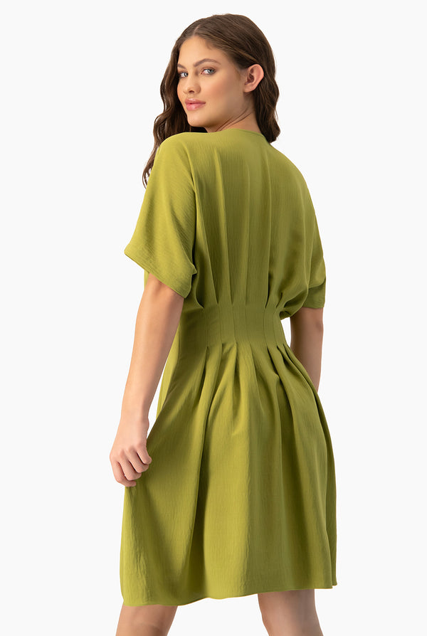 Vestido corto de escote en V