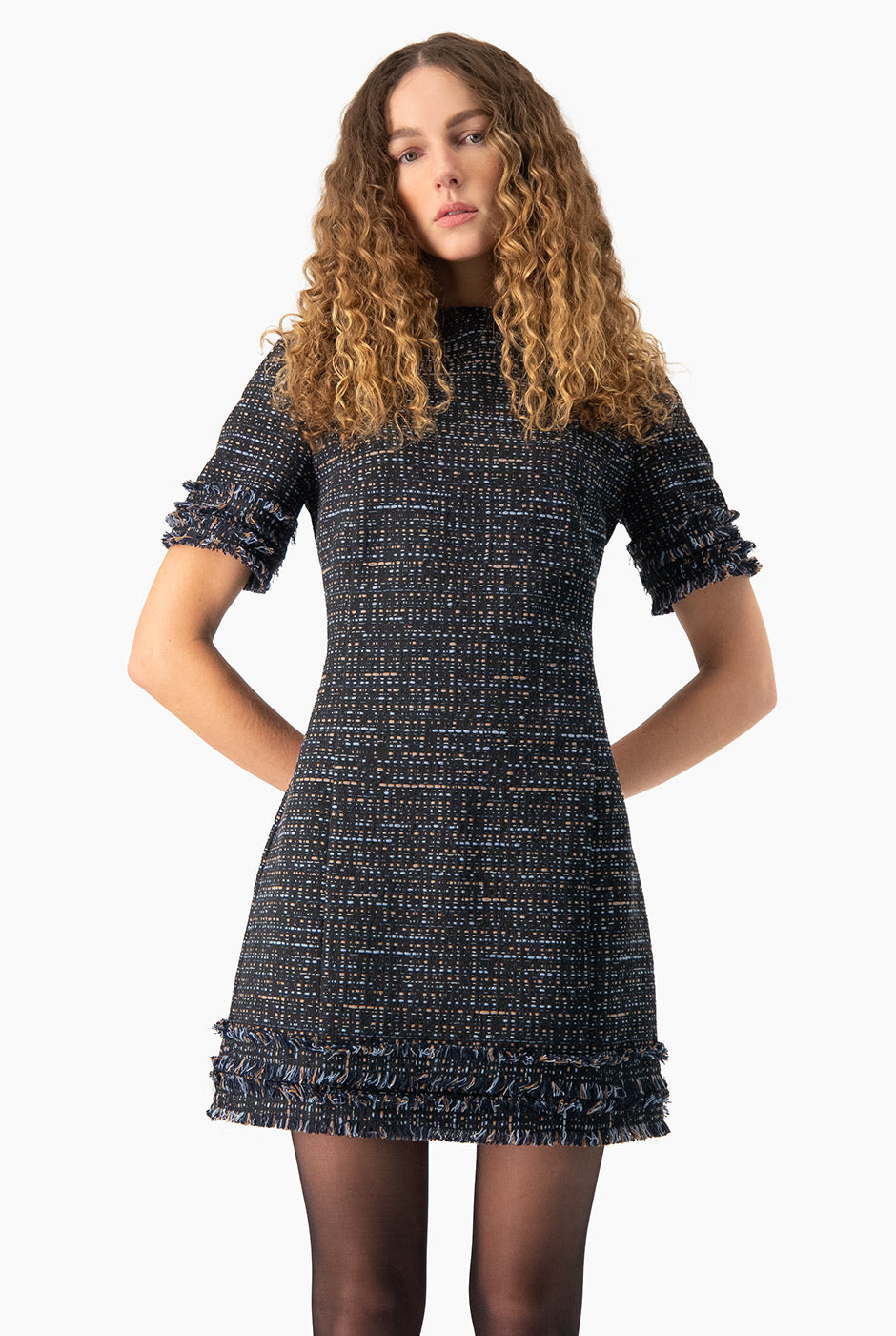Vestido recto tejido Ivonne azul marino con olanes en mangas