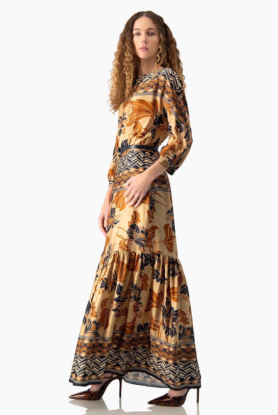 Vestido maxi Ivonne estampado floral y geométrico, multicolor