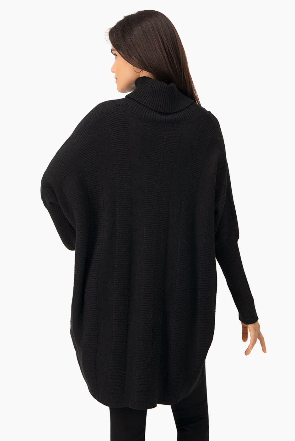 Pullover Maxi V negro con diseño acanalado y cuello alto