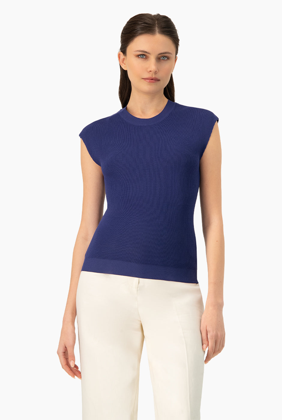 Pullover azul ligero sin mangas, tejido de punto fino