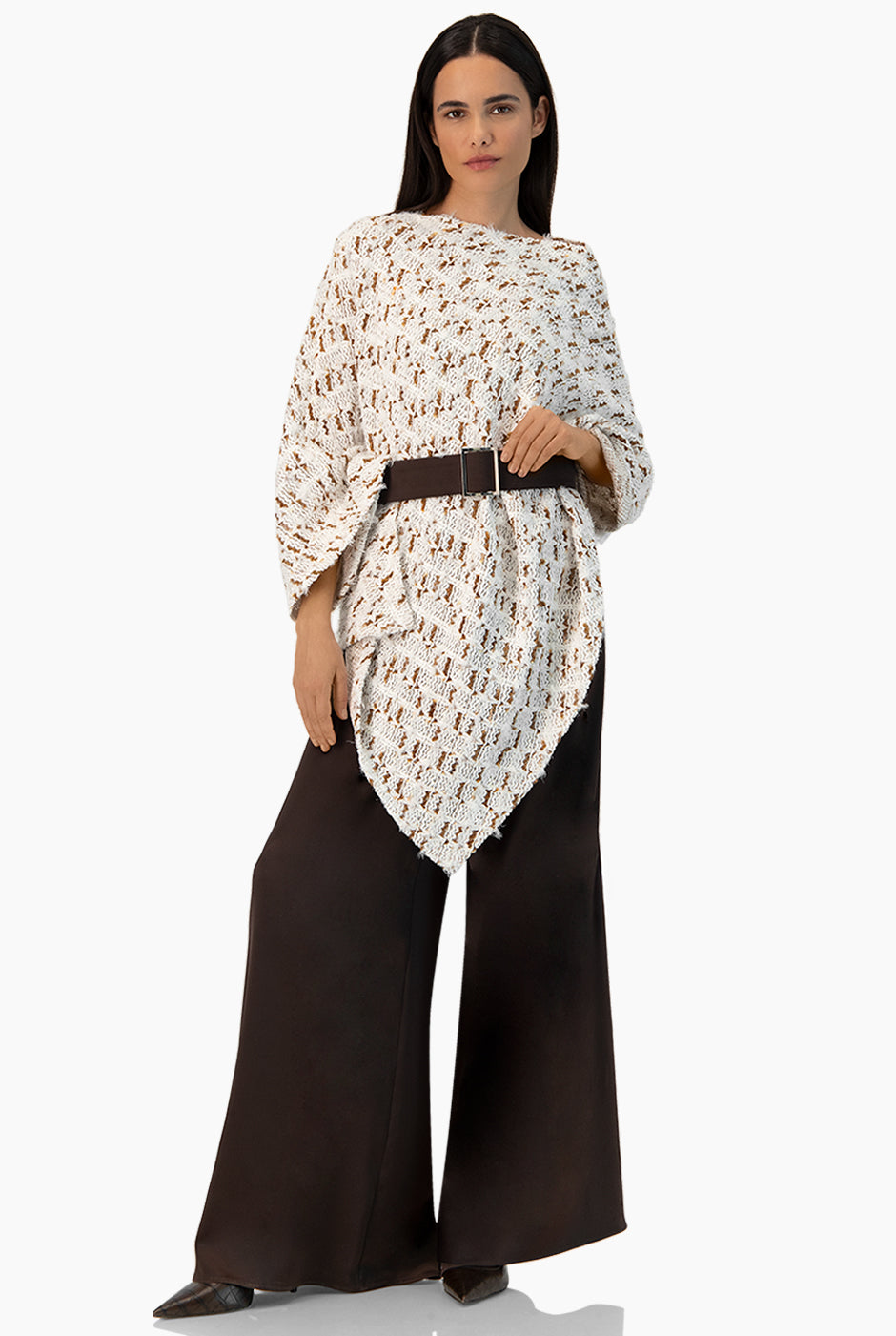 Poncho tejido multicolor con diseño geométrico de Ivonne