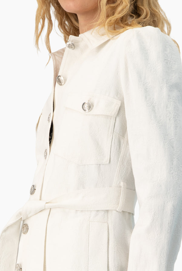 Chamarra larga con cinta