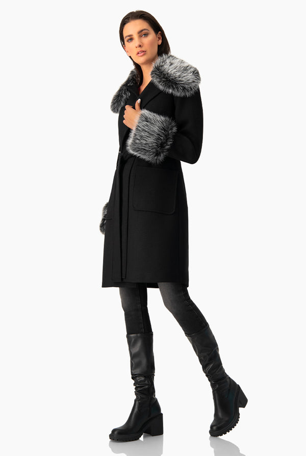 Abrigo largo y peluche color gris