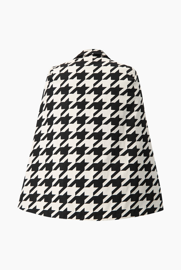 Trench corto con bolsillos