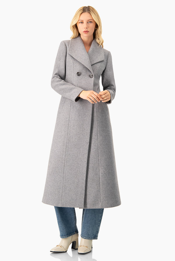 Abrigo largo gris con bolsillos