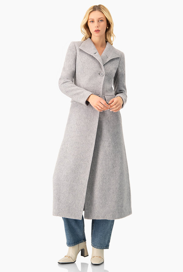 Abrigo largo liso de cuello alto