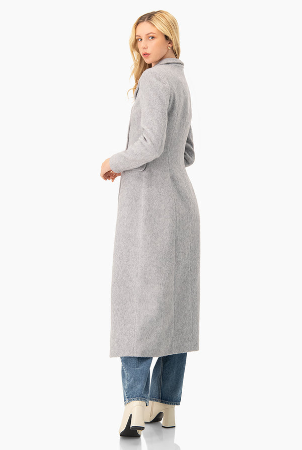 Abrigo largo liso de cuello alto