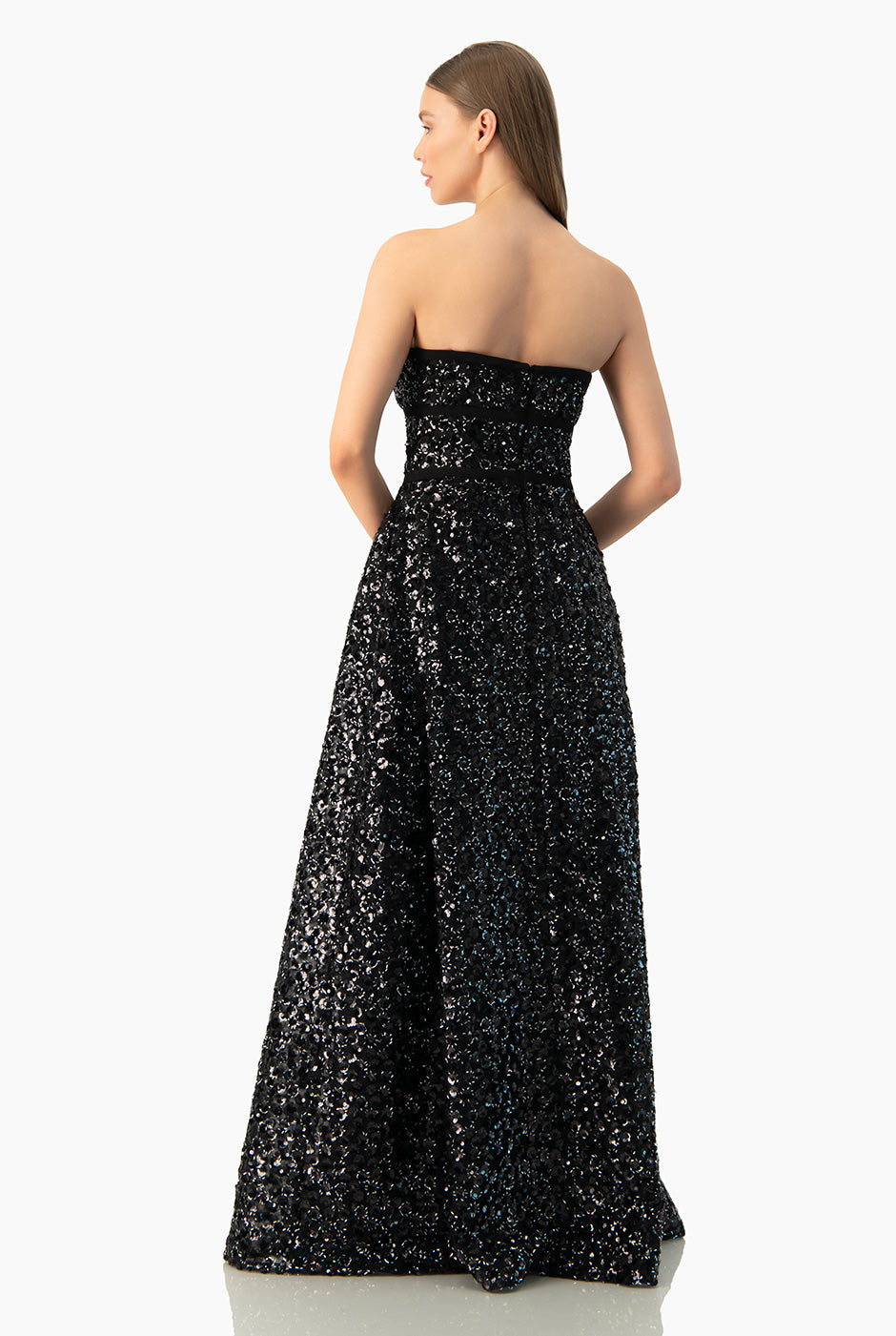 Vestido largo strapless negro de lentejuelas