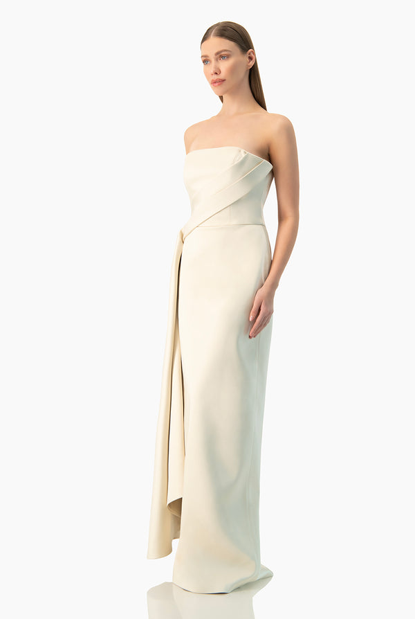 Vestido largo strapless beige