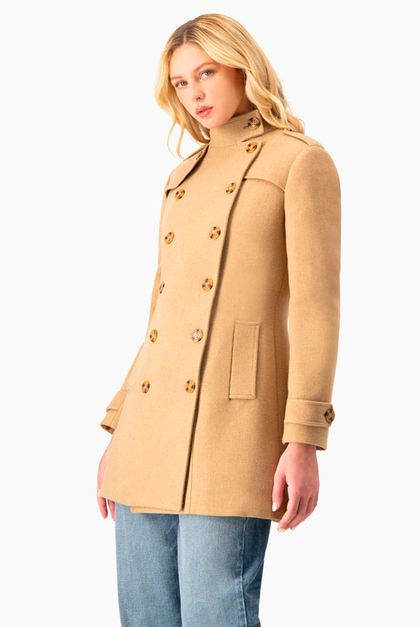 Abrigo cruzado de doble botonadura