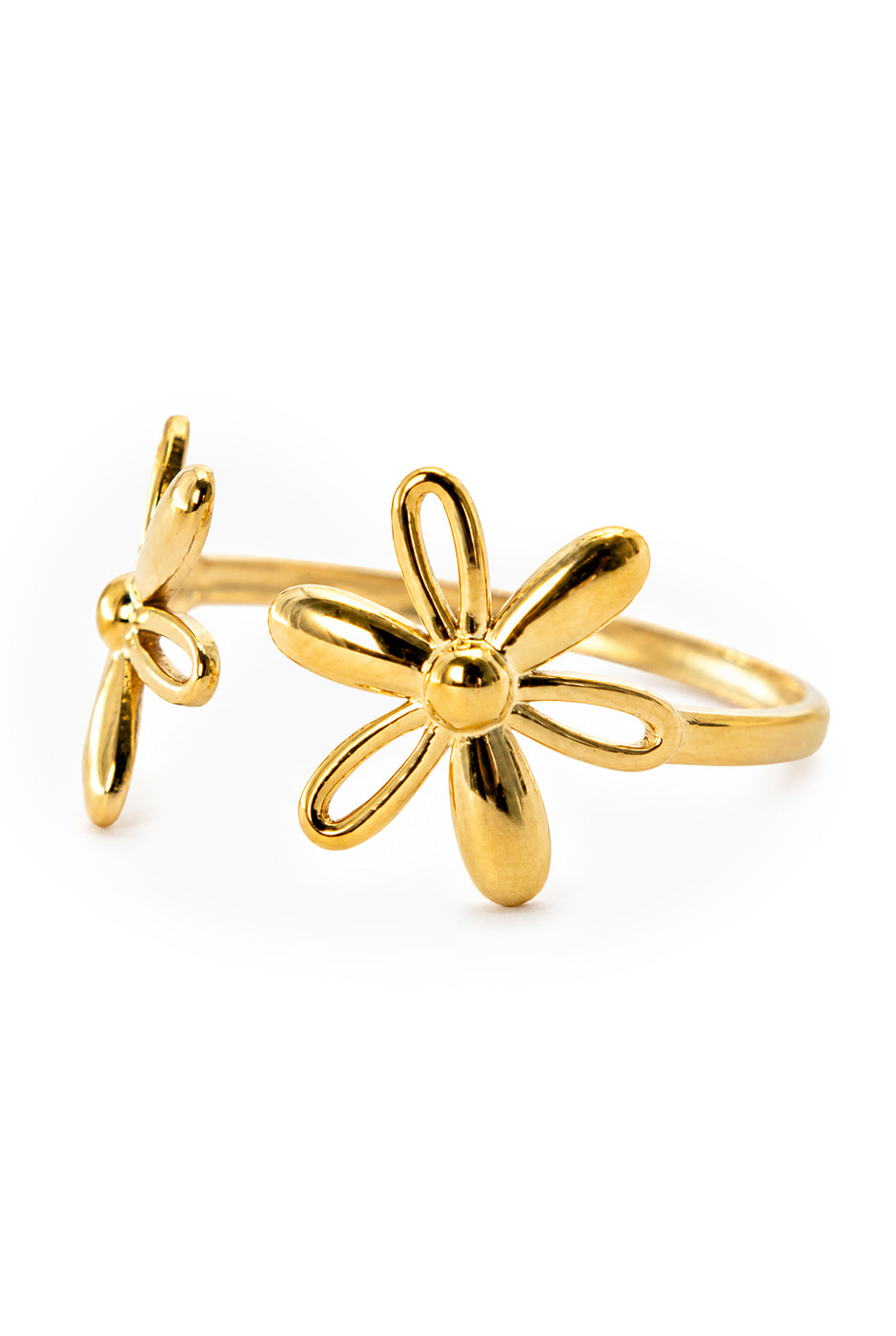 Anillo dorado con dos flores decorativas