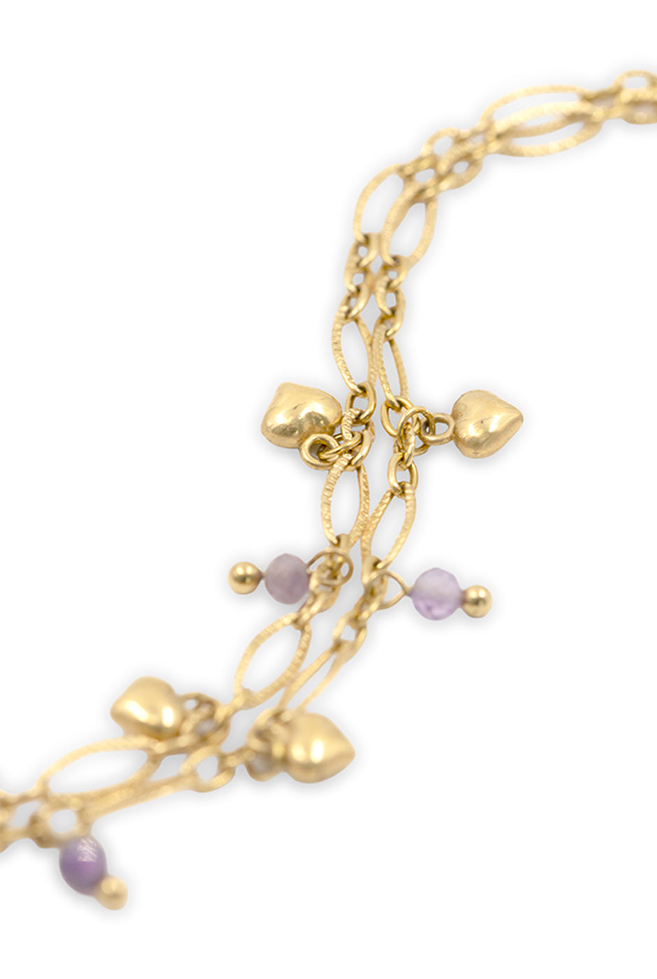 Collar cadena dorada con dijes de corazones y cuentas moradas