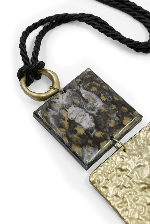 Collar Lariat Squares