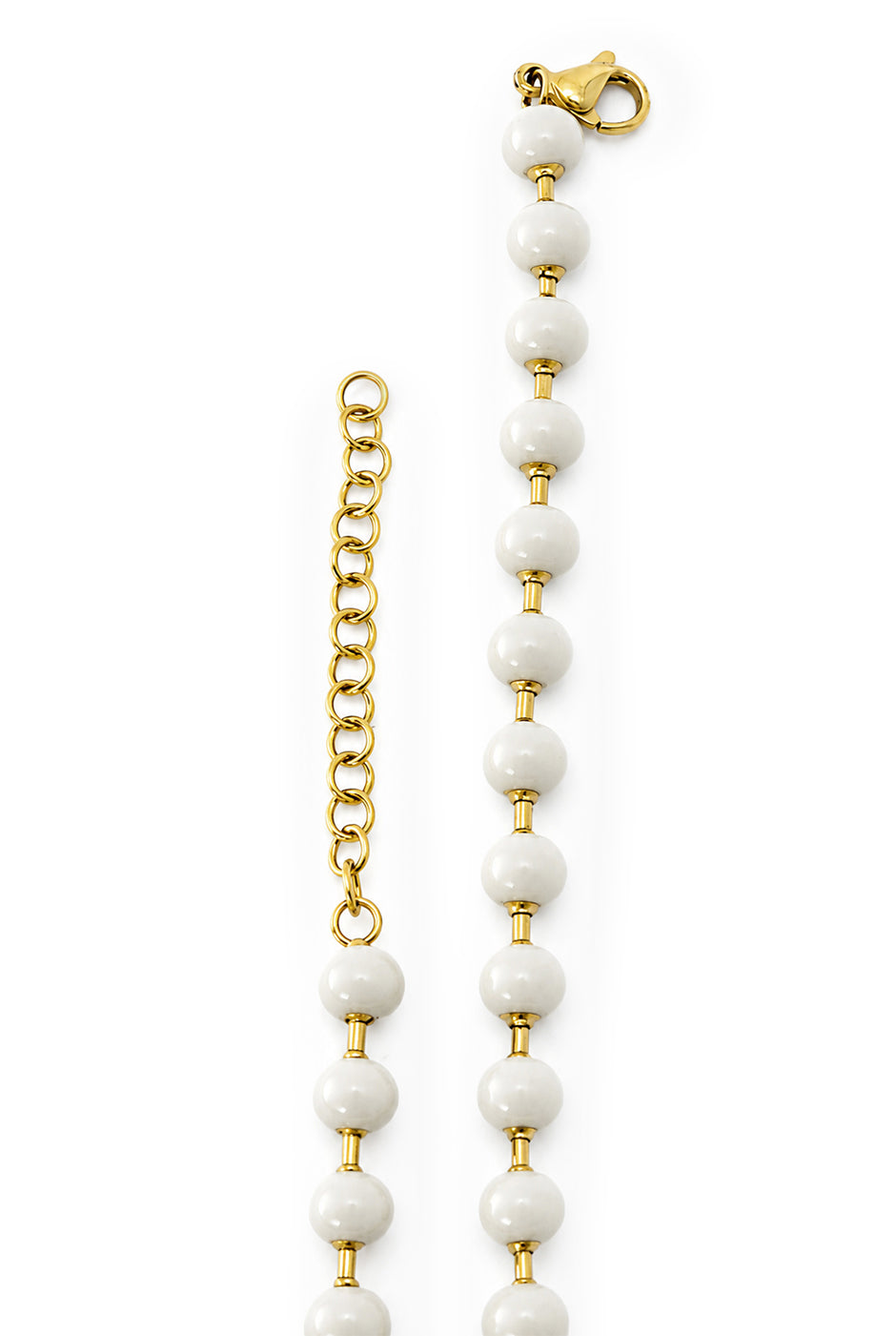 Collar Off-White con abalorios esféricos y cuentas doradas