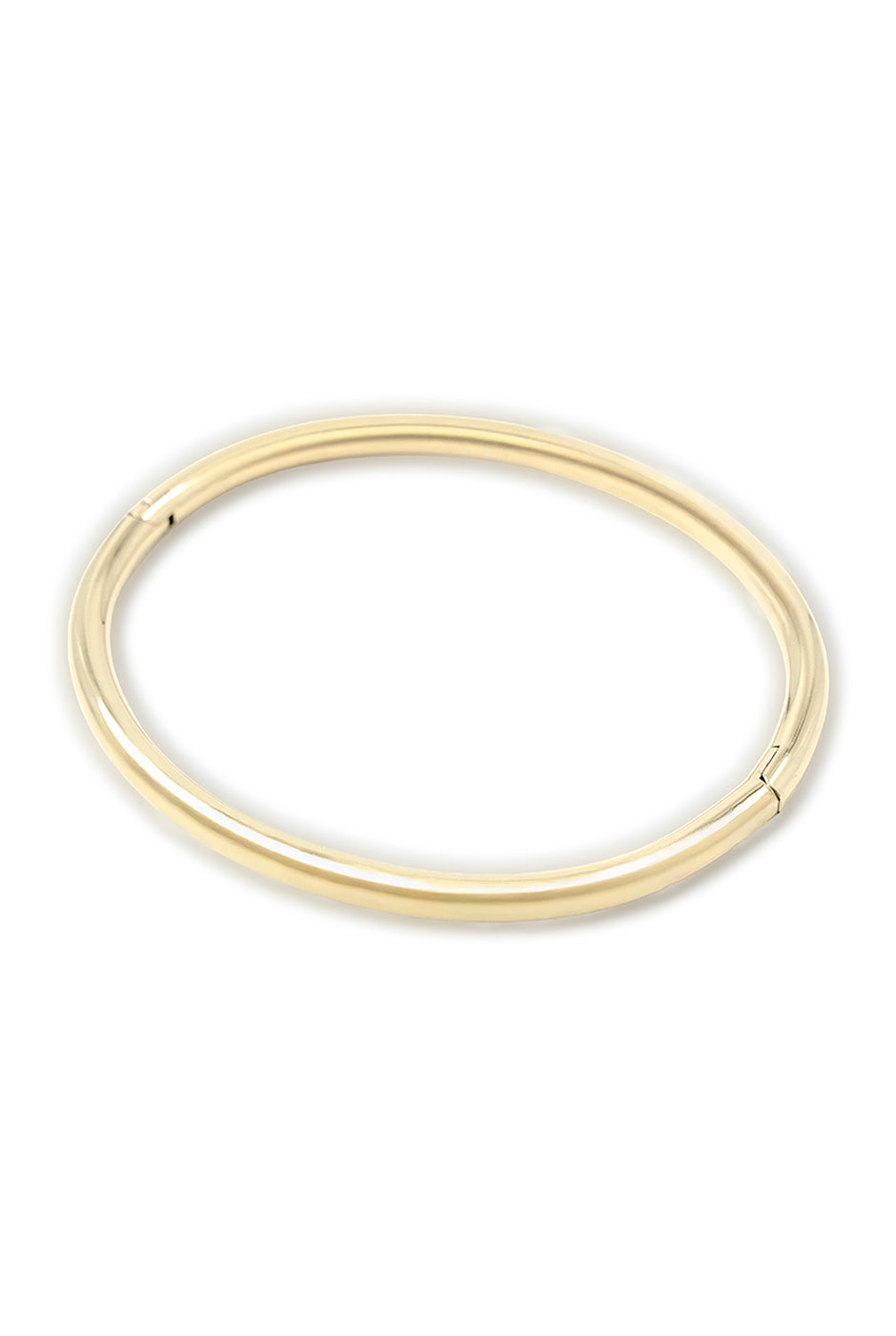 Brazalete dorado de acero inoxidable con superficie lisa