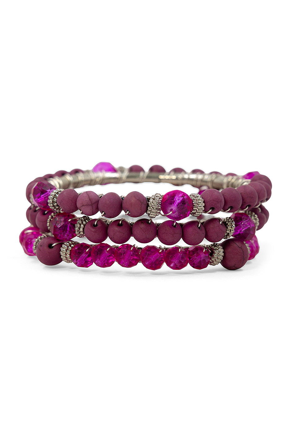 Set de tres pulseras con cuentas fucsia y metálicas