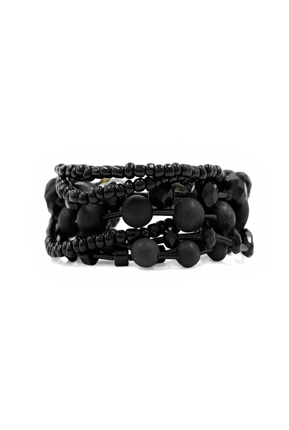 Pulsera de abalorios negros con broche dorado