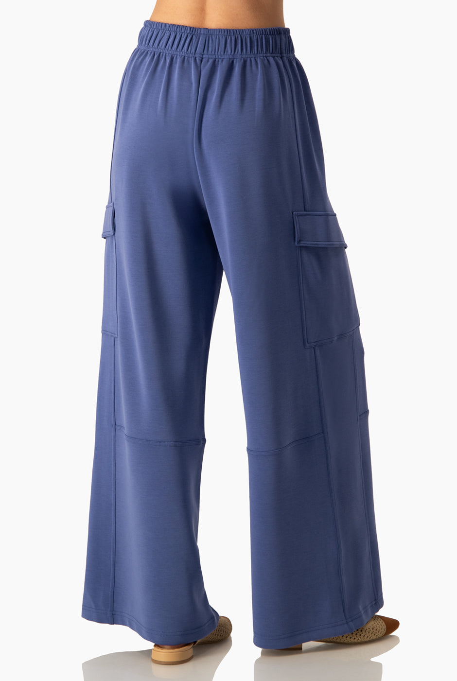 Pantalón Cargo Soft Azul con bolsillos y pretina elástica