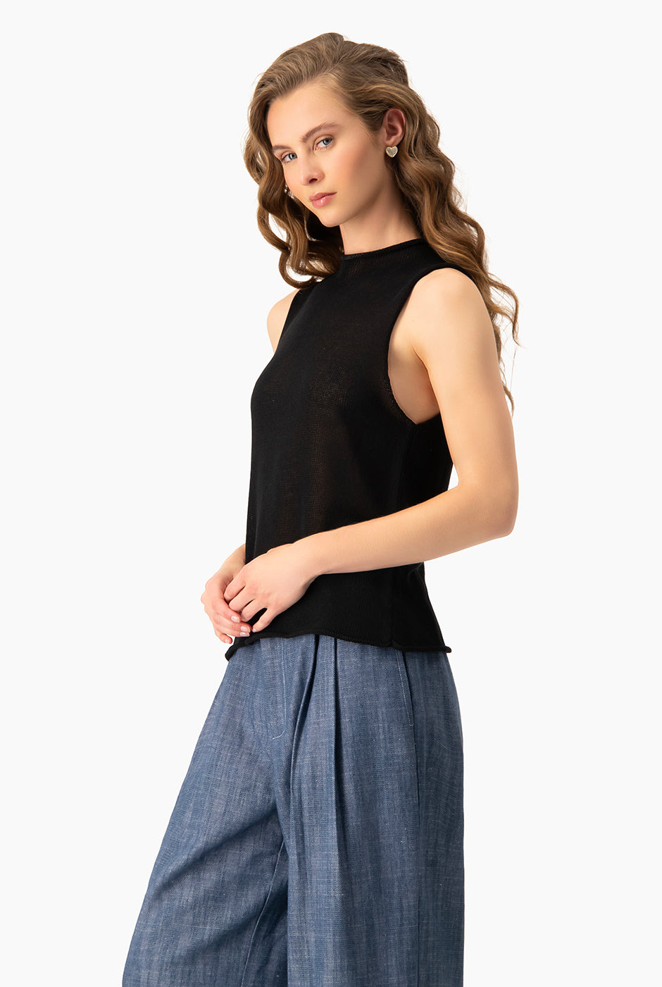 Top Knitted Negro sin mangas de punto fino