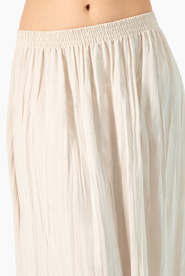 Falda midi lisa con abertura