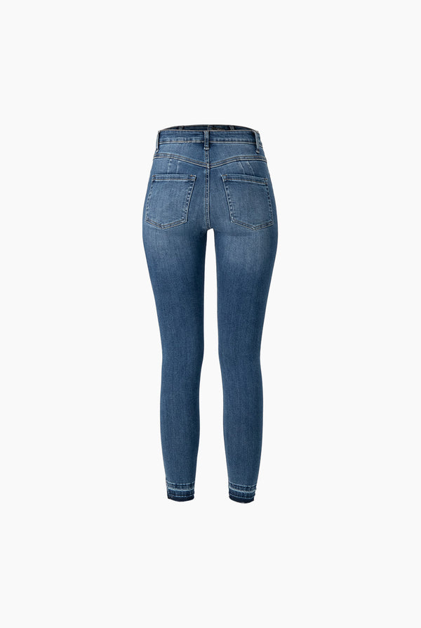 Jeans skinny de un boton frontal