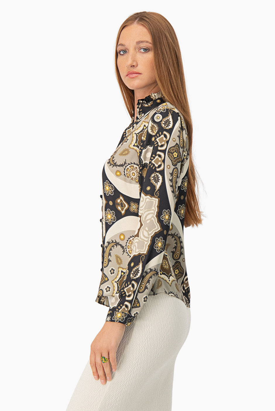 Blusa estampada de cuello tipo mao