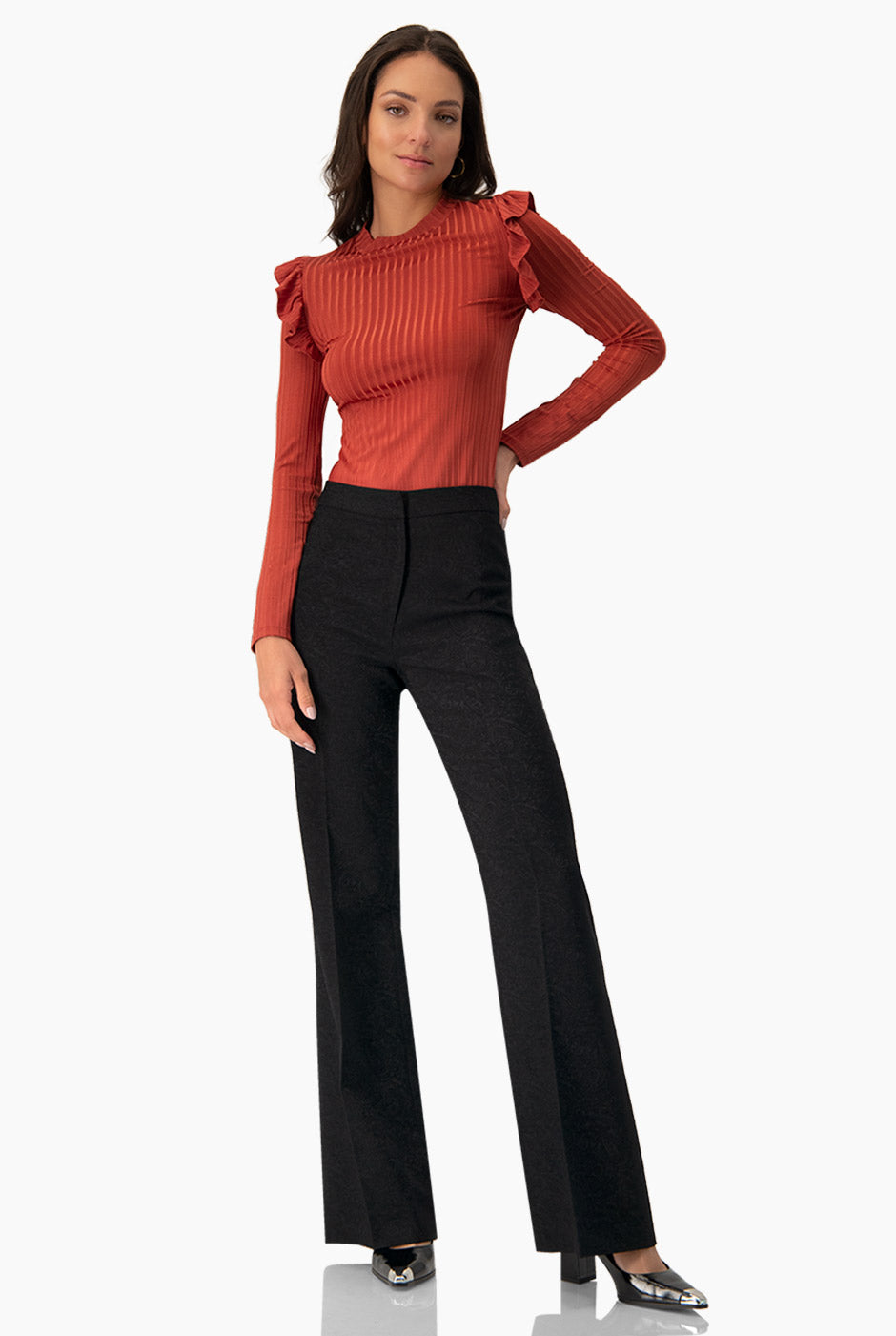 Blusa shedron con volantes y cuello alto