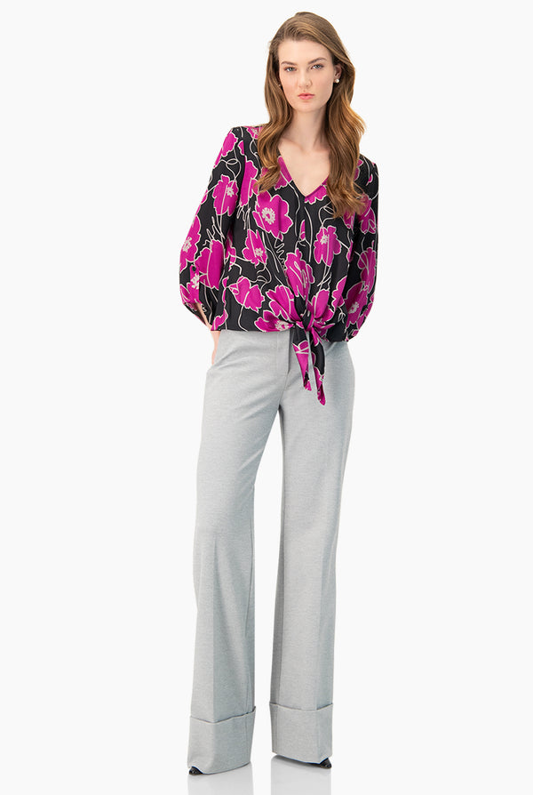 Blusa de amarre y escote en V