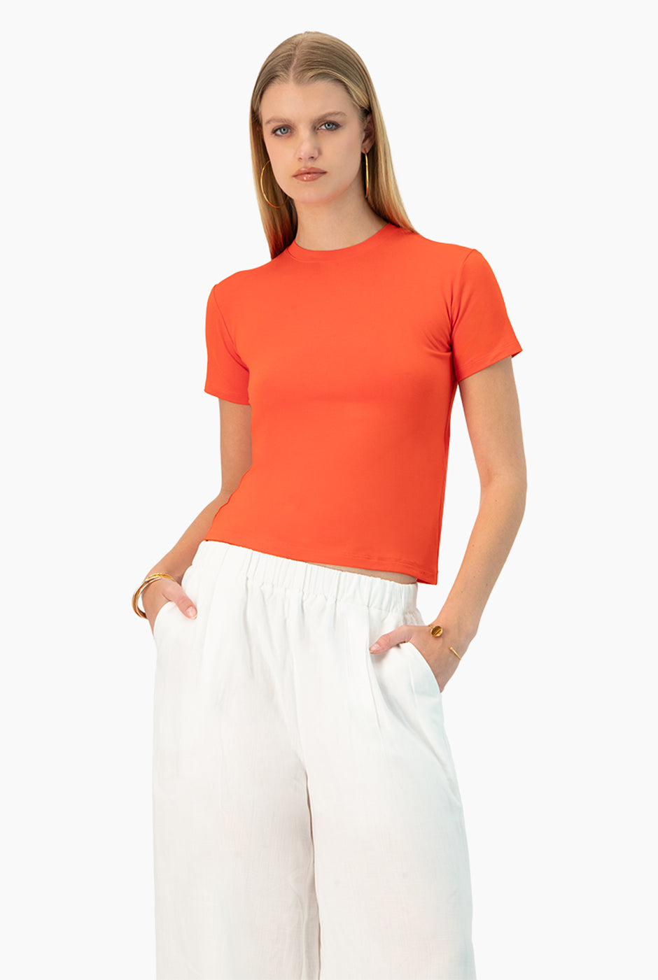 Playera básica naranja lisa de manga corta