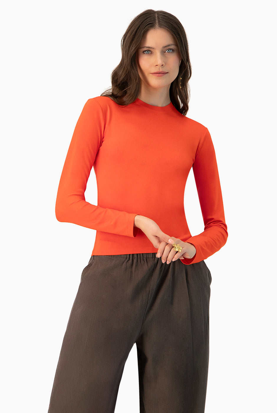 Playera básica lisa naranja manga larga de Ivonne