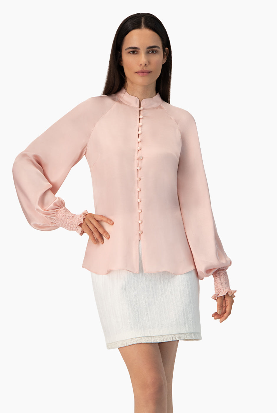 Blusa recta rosa palo de cuello mao con botones y mangas largas