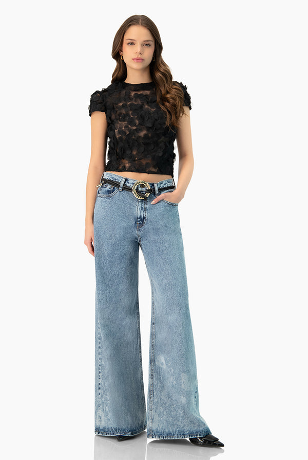 Blusa negra recta de cuello redondo