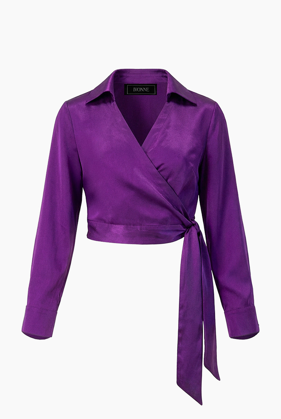 Blusa morada cruzada con amarre y mangas largas