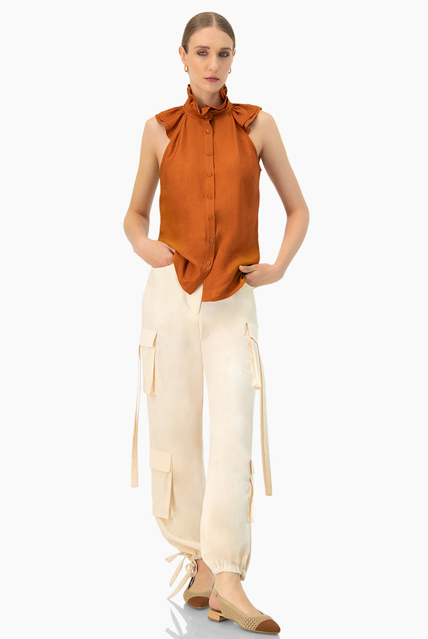 Blusa cafe de cuello alto