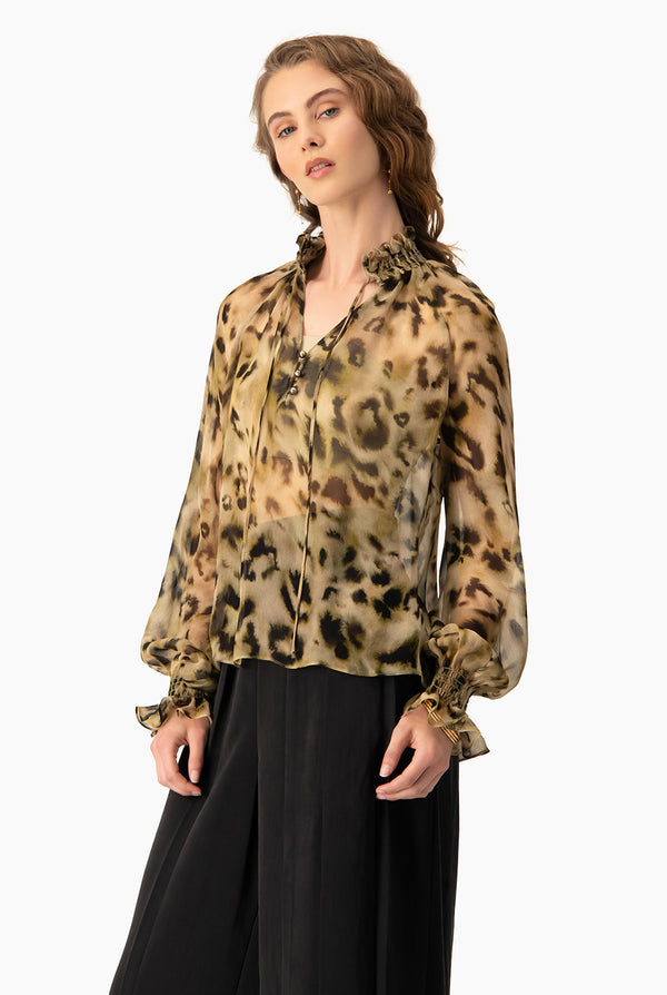 Blusa cuello alto y escote en V