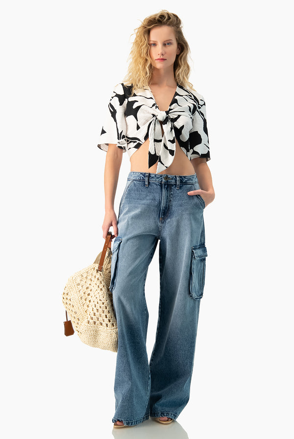 Blusa estampada de amarre