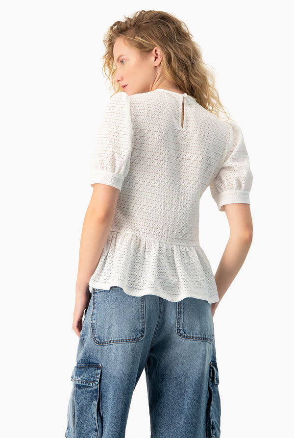 Blusa peplum blanca manga corta