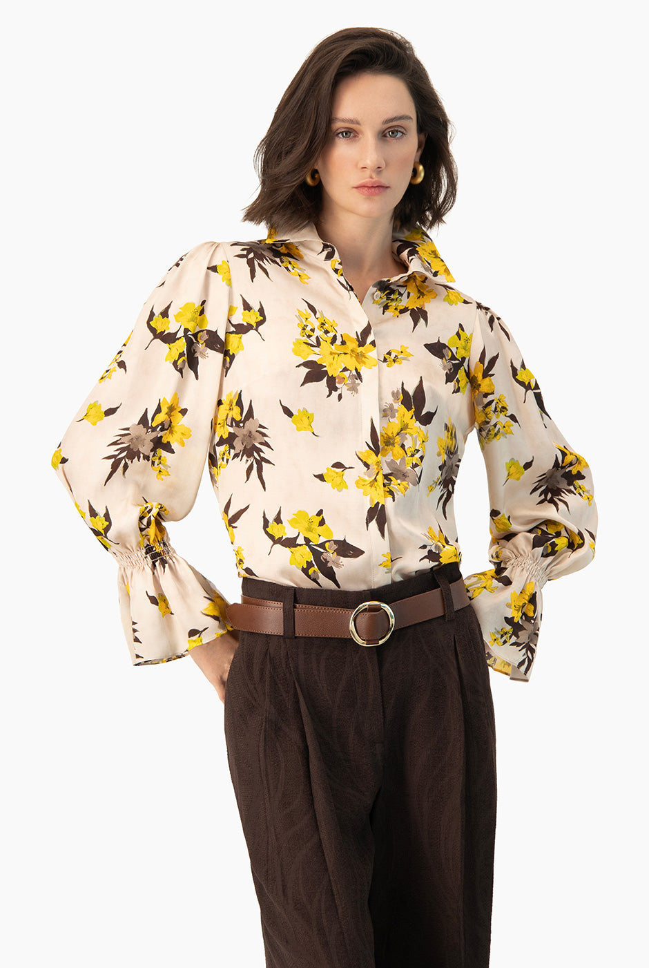 Blusa camisera Ivonne con estampado floral y volantes en puño