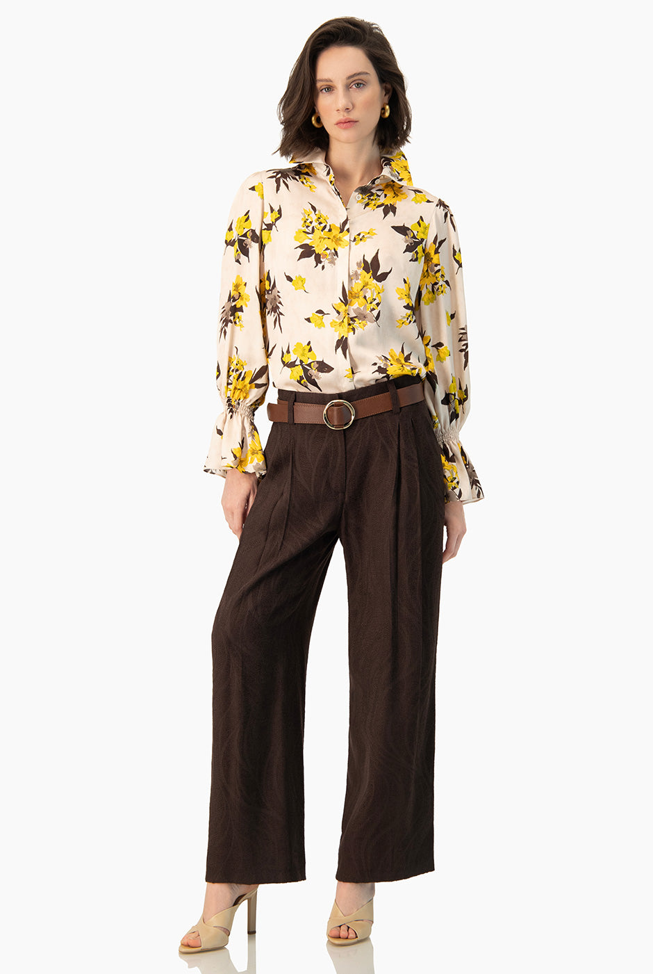 Blusa camisera Ivonne con estampado floral y volantes en puño