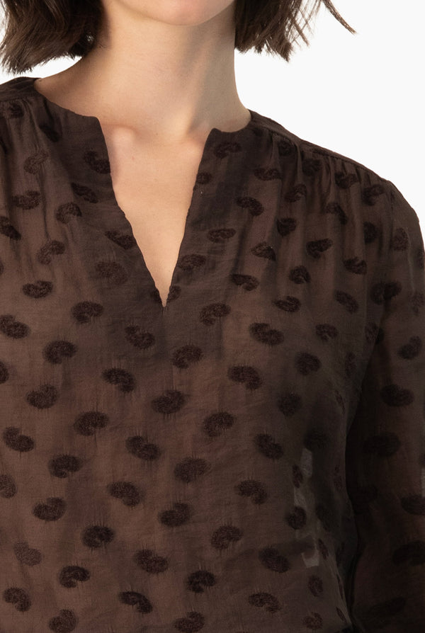 Blusa Ivonne recta cafe manga larga