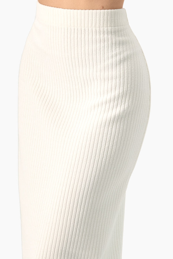 Falda larga con cierre trasero