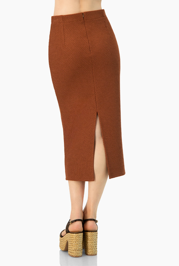 Falda cafe con abertura