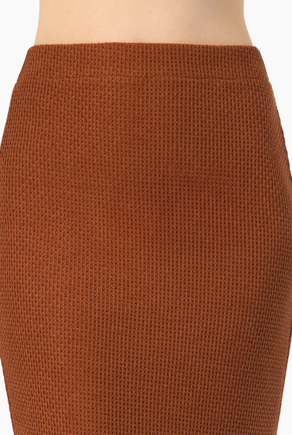 Falda cafe con abertura