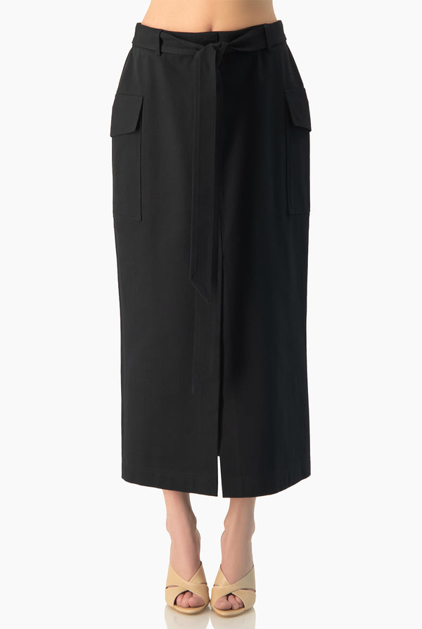 Falda larga color negro con cinta