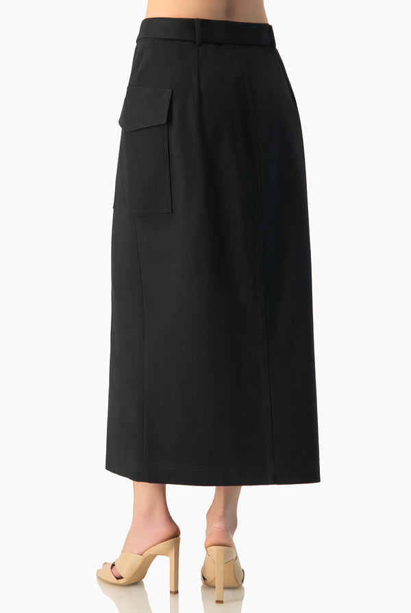 Falda larga color negro con cinta