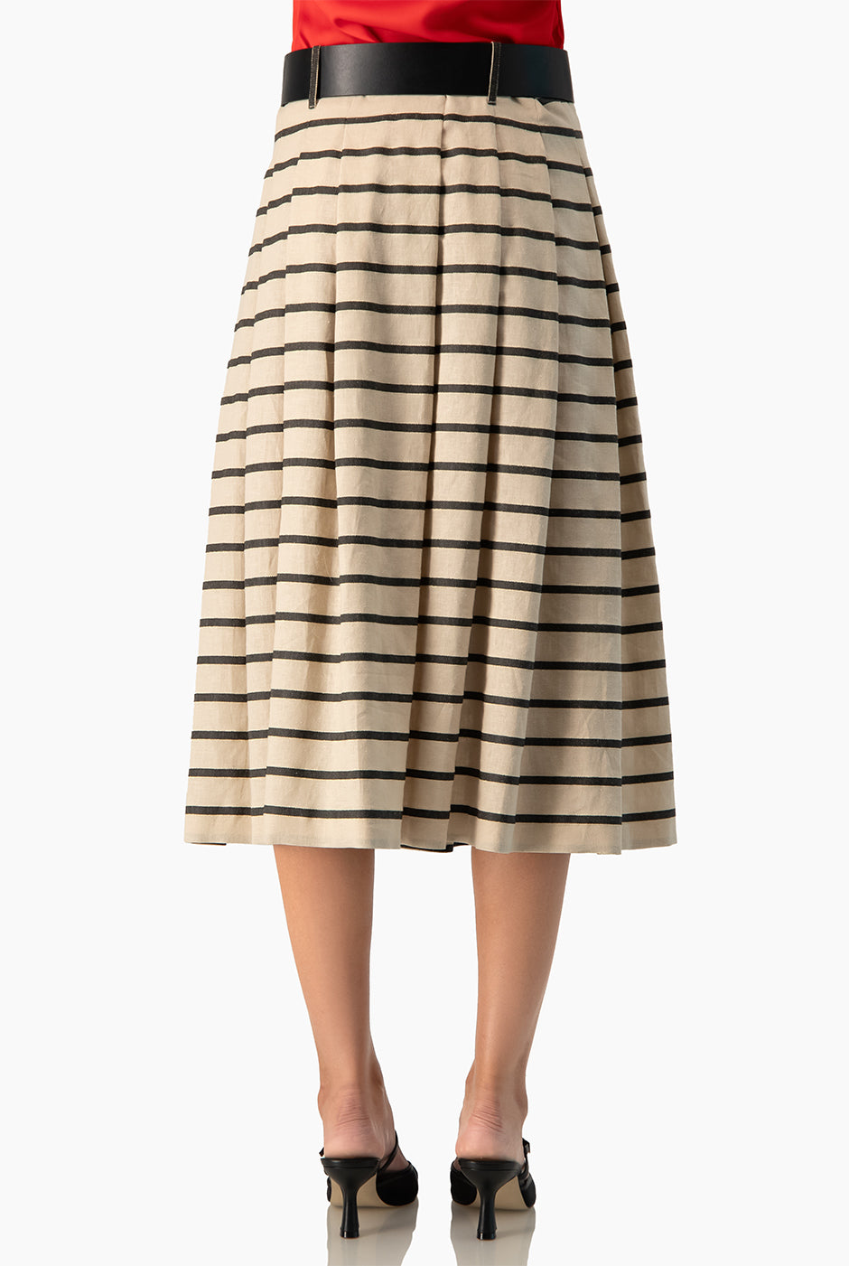 Falda midi beige con rayas y cinturón