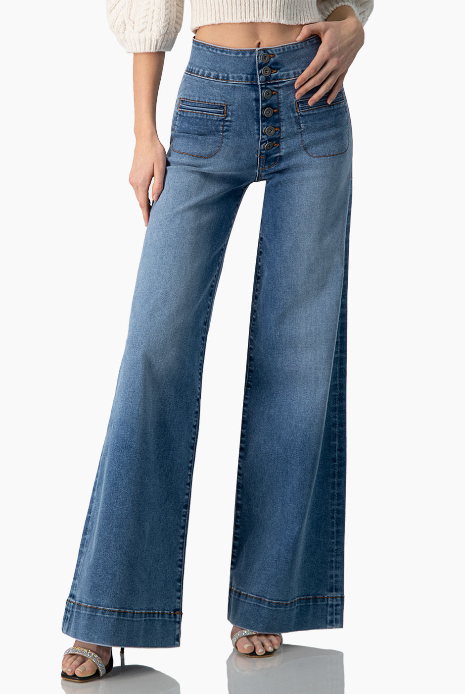 Jeans de pierna ancha con 6 botones frontales